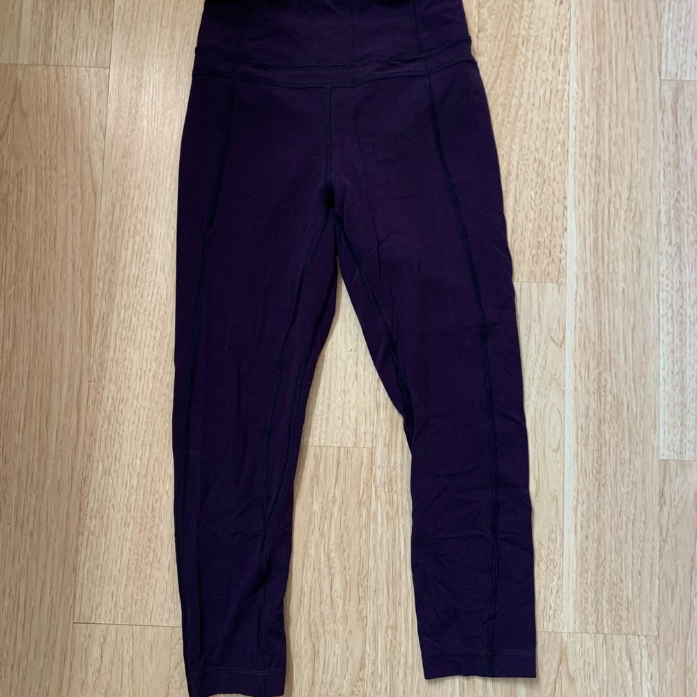 Lululemon size 4